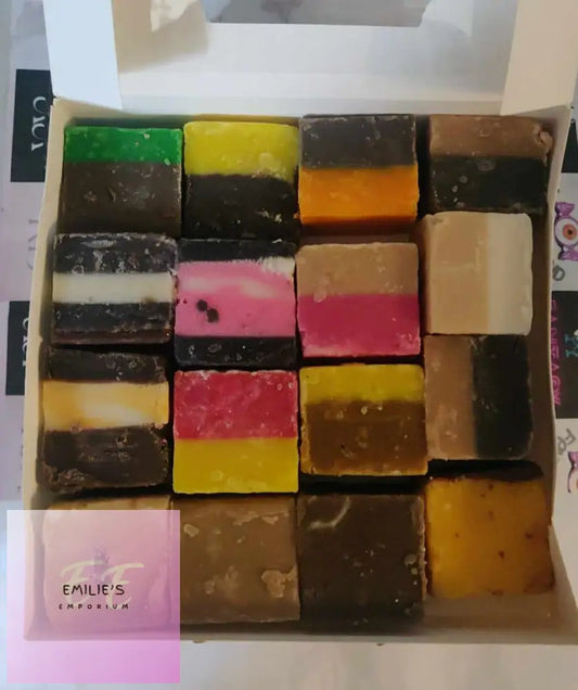 16 Piece Fudge Box