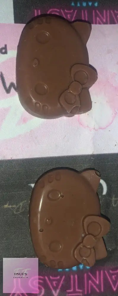 Brodie’s 2X Head Hello Kitty Chocolate Block