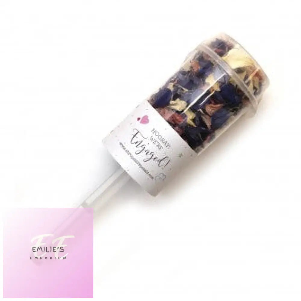 Cancer Research Uk - ’Hooray We’re Engaged’ Confetti Pop